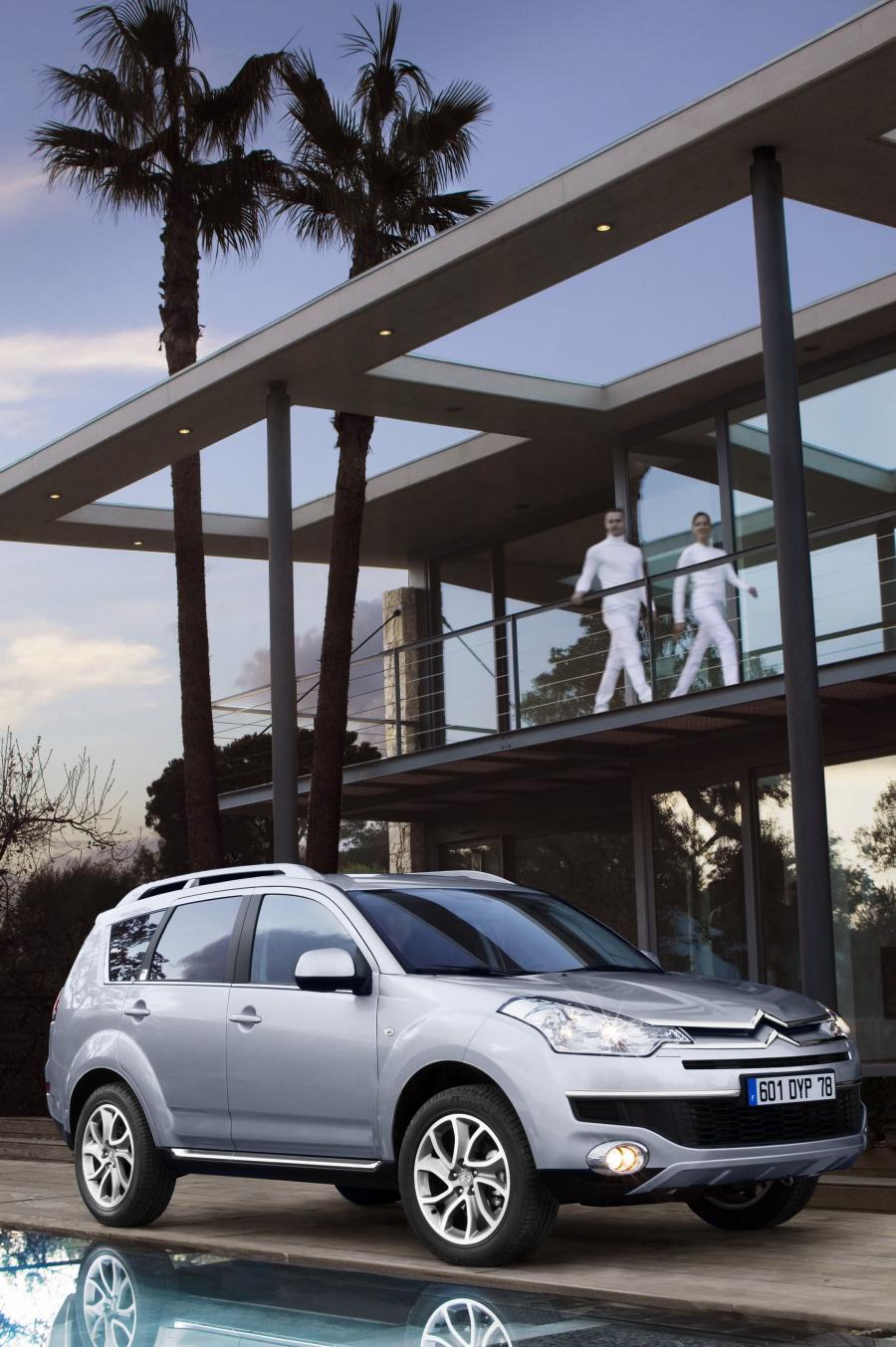  Citroen C-Crosser 2008 года  (фото 122 из 144)